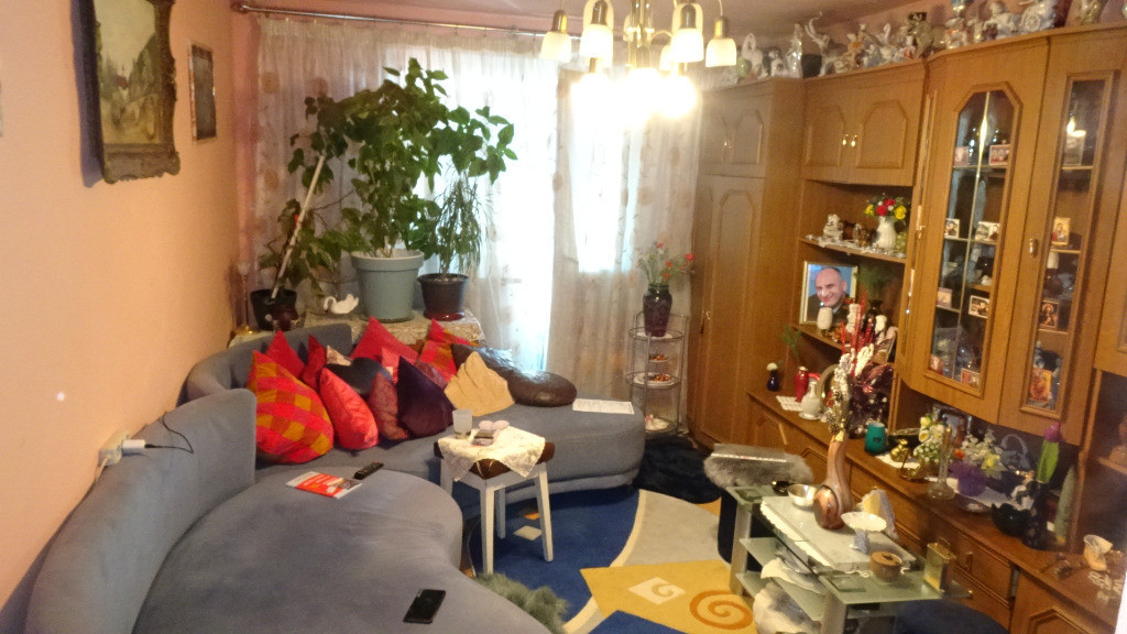 Vand apartament 2 camere decomandat in Deva, zona Micro 15, etaj 6,