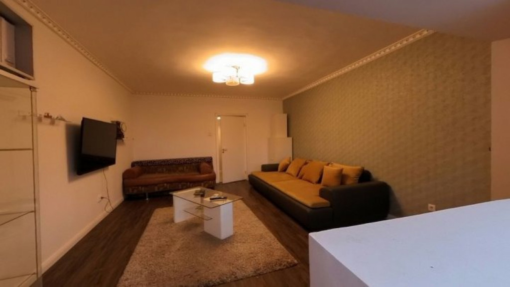 Apartament 3 camere Decebal