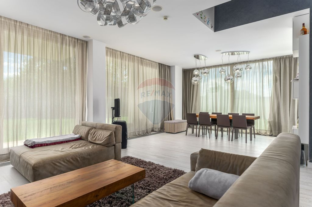 Vila contemporana, finisaje interioare lux, gradina inter...