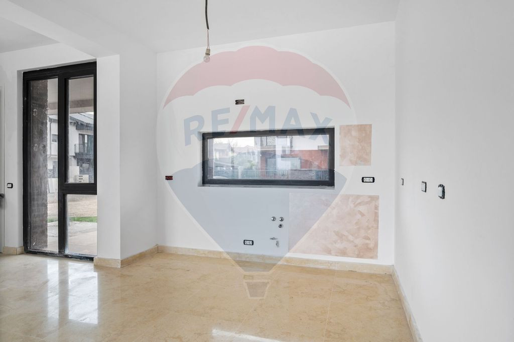 Townhouse, piscină încălzită, pompă căldură, grăd...