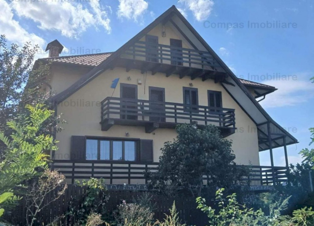 Proprietate Piatra Neamt- Vila cocheta cu garaj, beci si teren