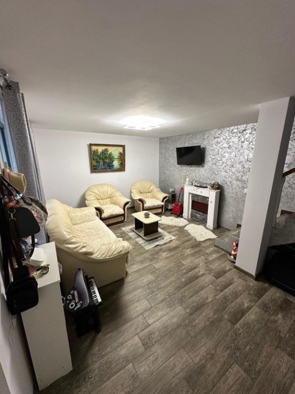 Casa noua P+1 Chercea