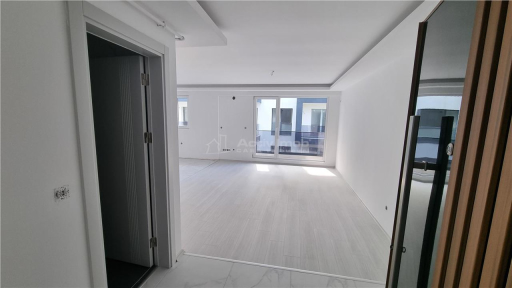 2 camere 58mp Theodor Pallady - Mutare imediat