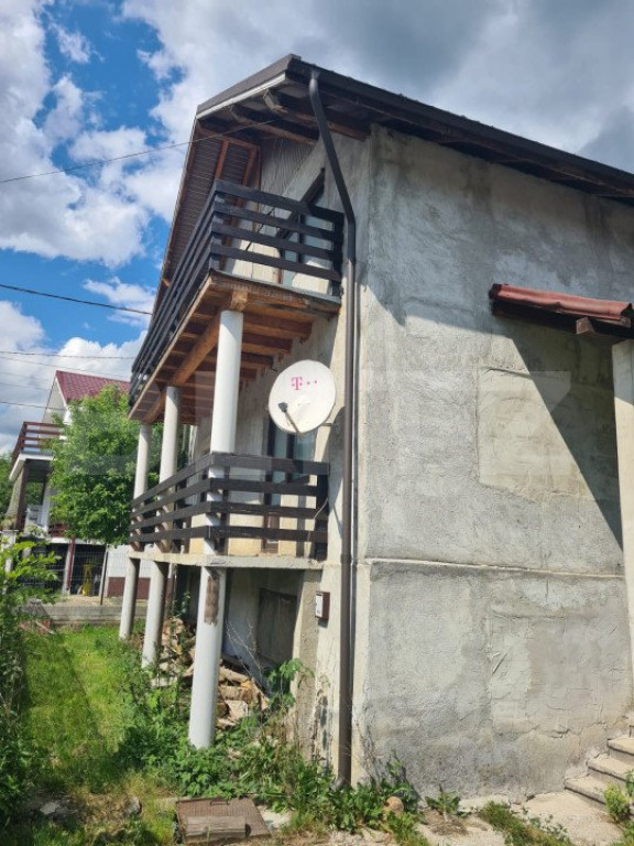 Casa de vanza in comuna Anies