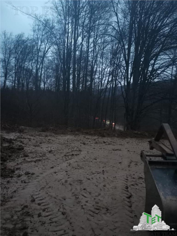 Teren intravilan de , 4223 mp, pentru constructii, hotel, pe