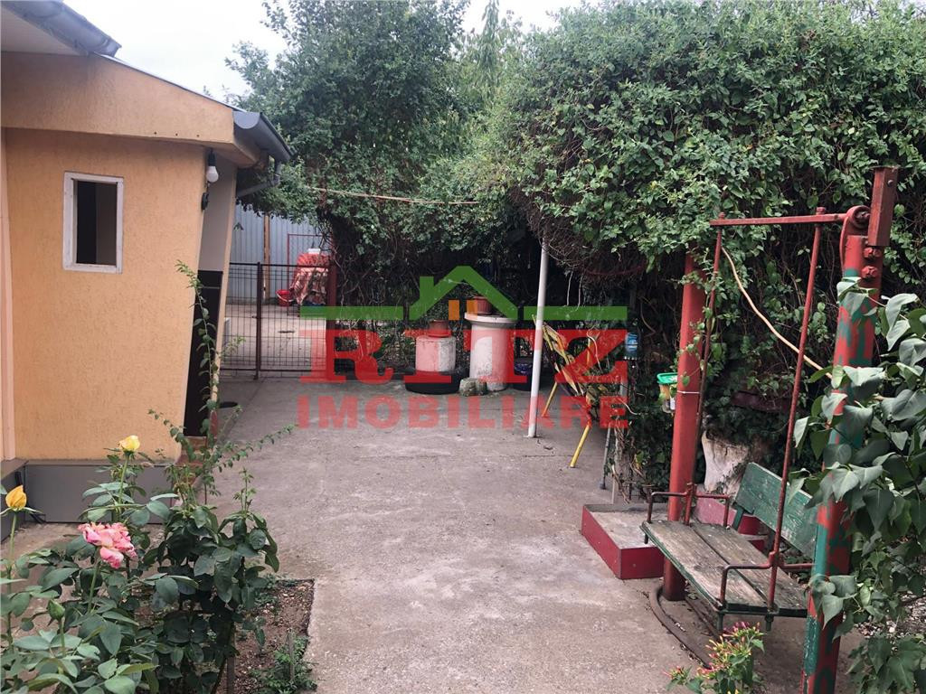 NOU PE PIATA ! Casa cu Teren 1348 mp, pe strada Craiovei !