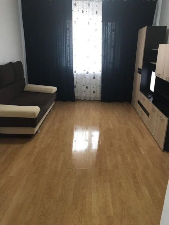 Garsoniera zona Dacia