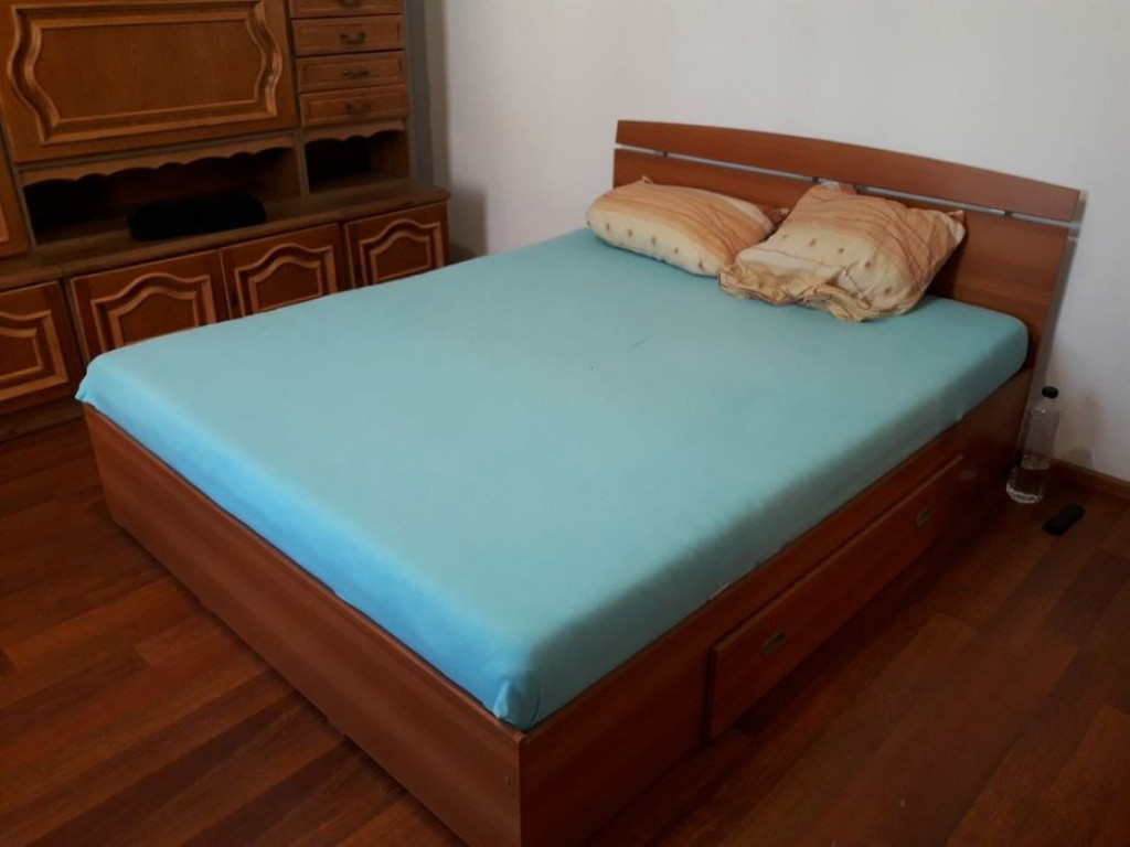 Garsoniera zona Garii