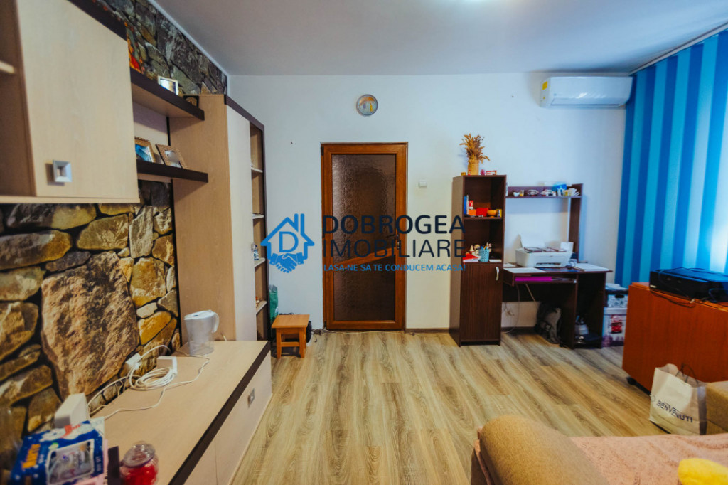 ZONA BIG -4 CAMERE, ETAJ 2, INBUNATATIT , CENTRALA GAZ, BAL