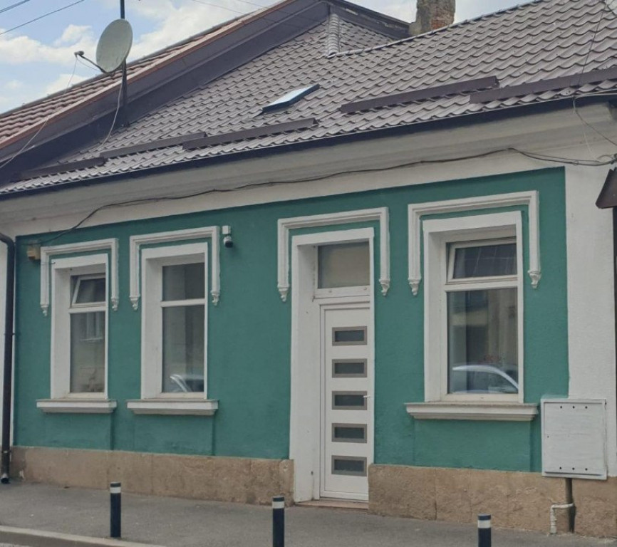 Casa de 2 camere, 55 mp utili, teren 80 mp, mobilata/utilata