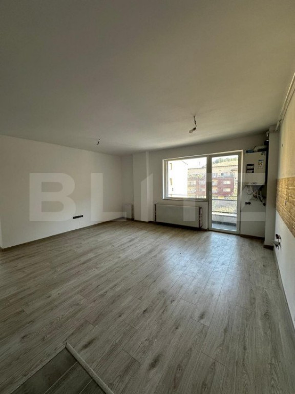 Apartament 3 camere finisat, 64 mp, parcare, zona Teilor