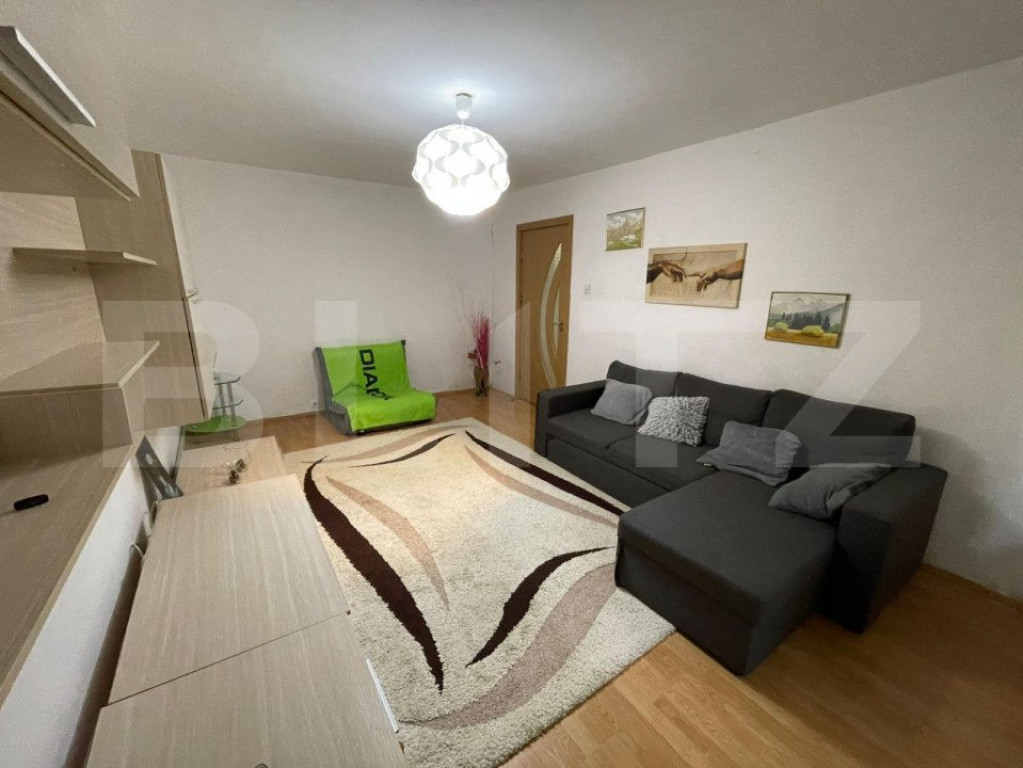 Apartament de 3 camere, 65mp utili, parter, 1 Mai (zona Pele