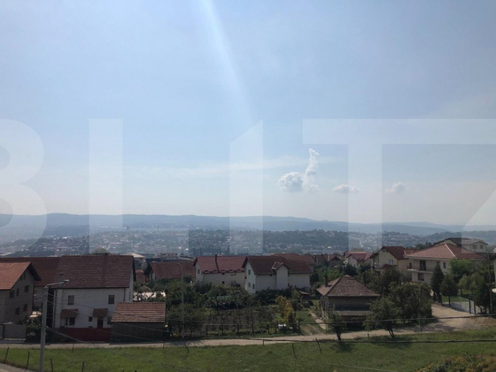 Teren intravilan 974 mp, zona dezvoltata de case, Dambu Rotu