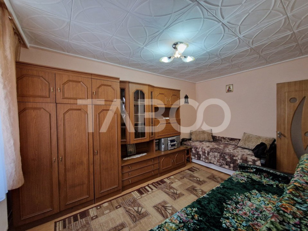 Garsoniera 23 mpu mobilata si utilata etaj intermediar Brosc