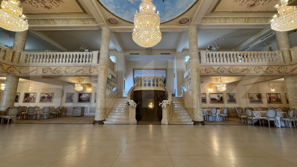 Spațiu evenimente la cheie, 1.570 mp utili, 1.800 mp teren,