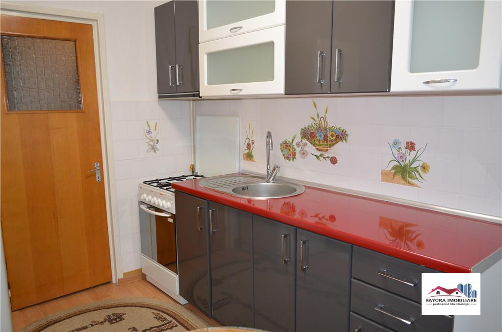 Apartament cu 4 Camere si 2 Bai de Zona 7 Noiembrie