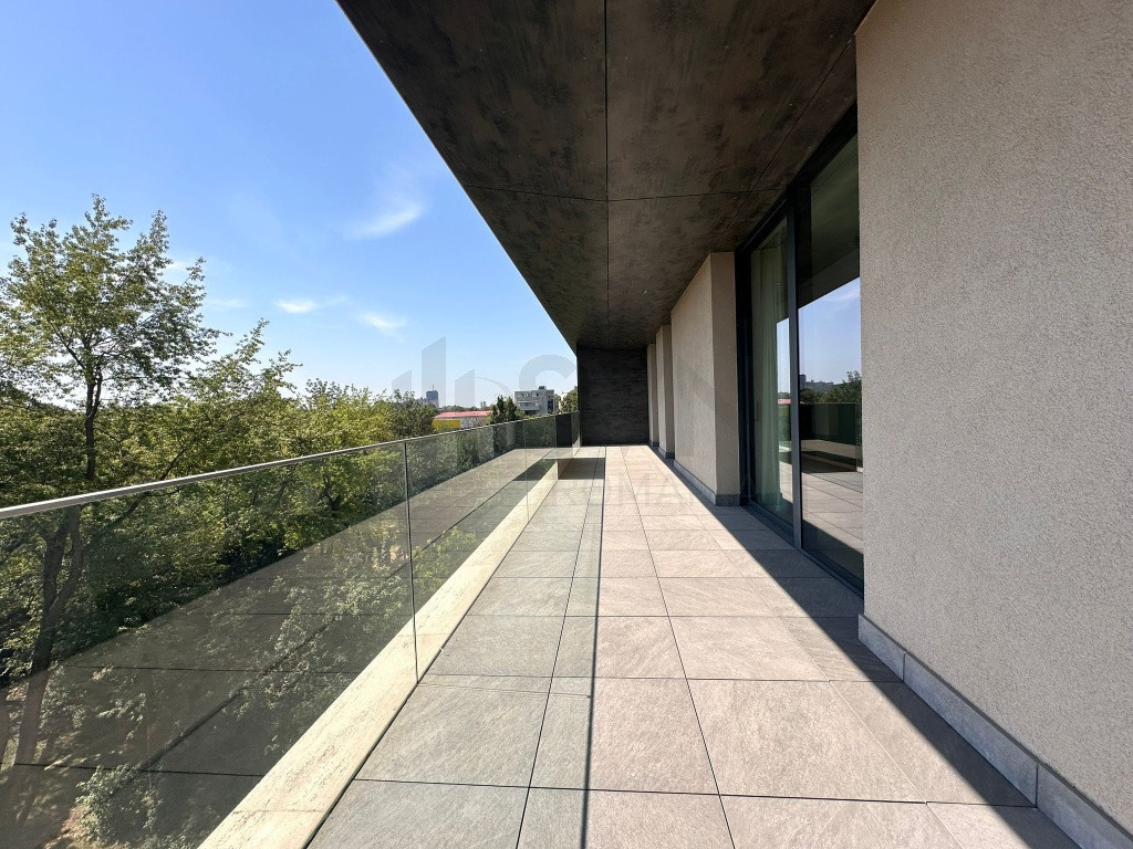 Vedere Parc Verdi l Floreasca l Compozitori