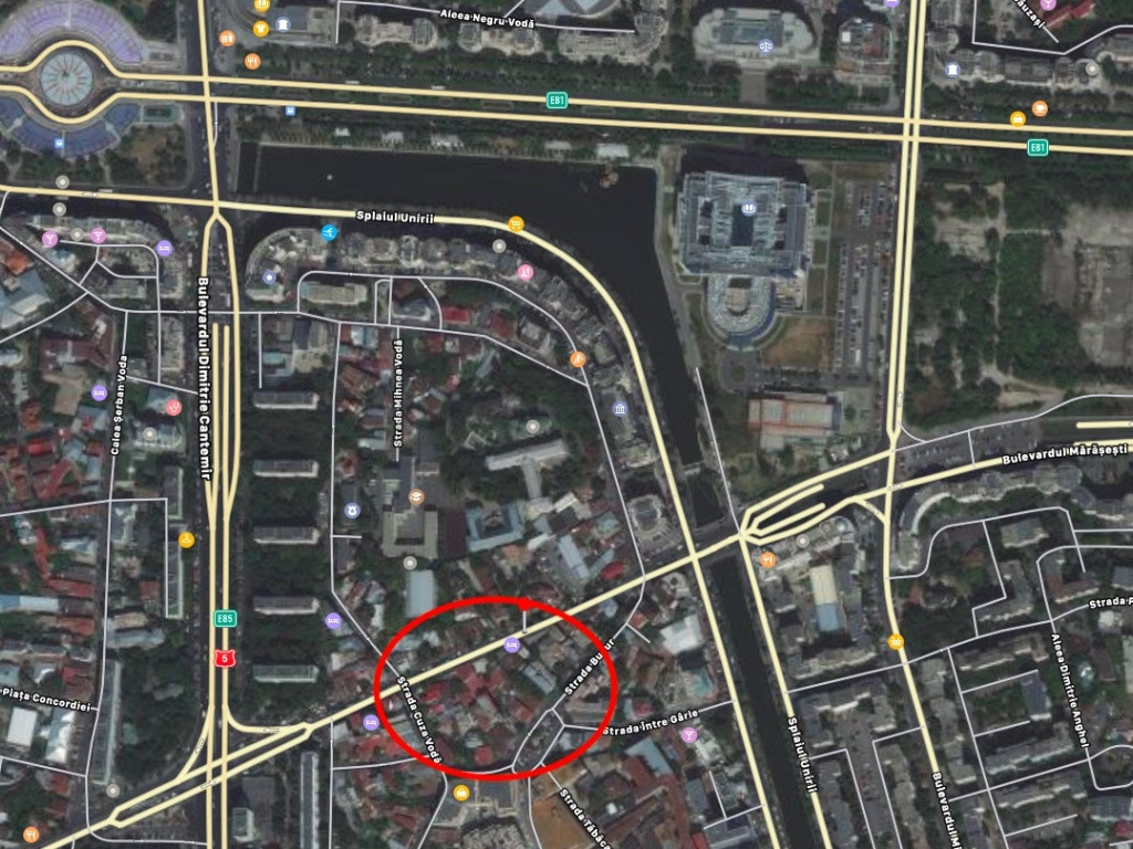 Teren 1450mp - posibilitate 2400mp - Unirii - Budapesta -