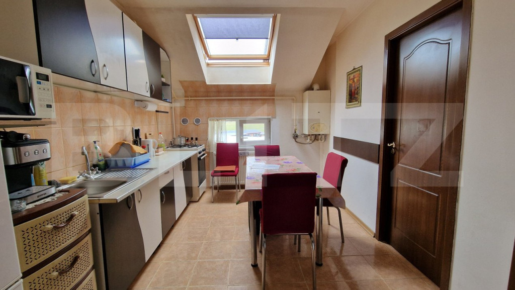 Apartament cu 4 camere, 66mp, panorama, zona Florilor