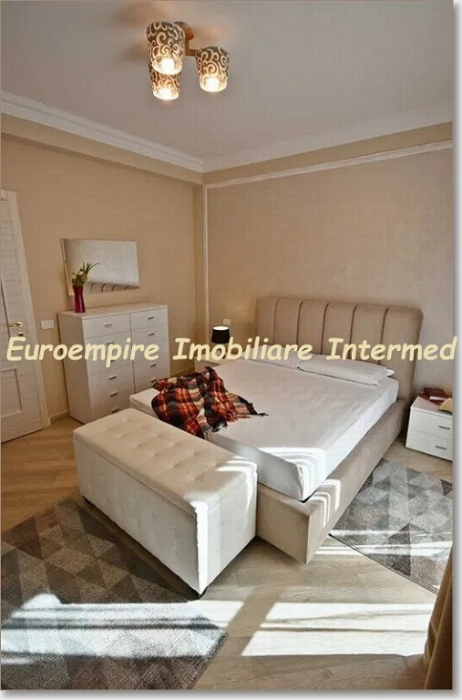 Vila de inchiriat FALEZA NORD