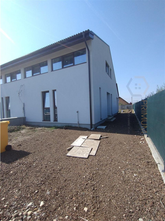 Duplex 5 camere - zona castel - personalizare interioara