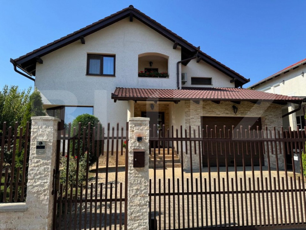 Casă individuală 4 camere, garaj, strada privata, zona Cet