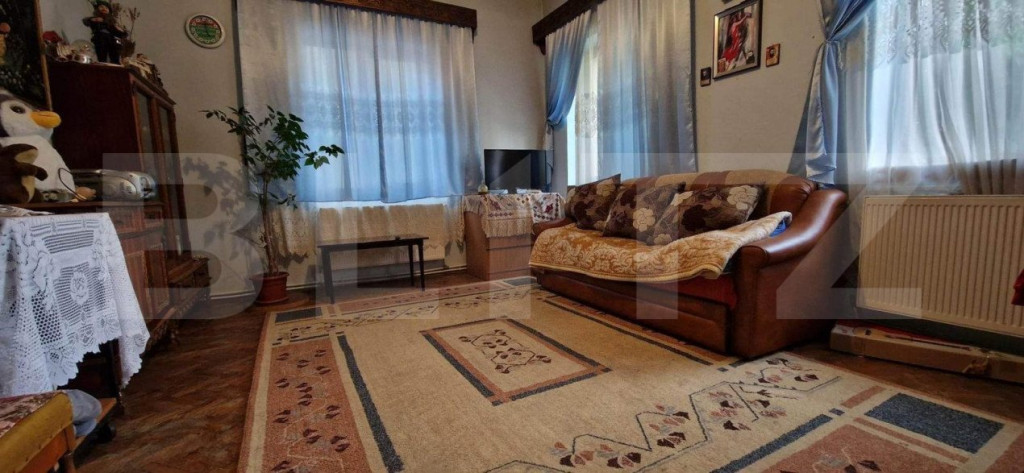 Apartament cu 4 camere - cartier Dumbrava.