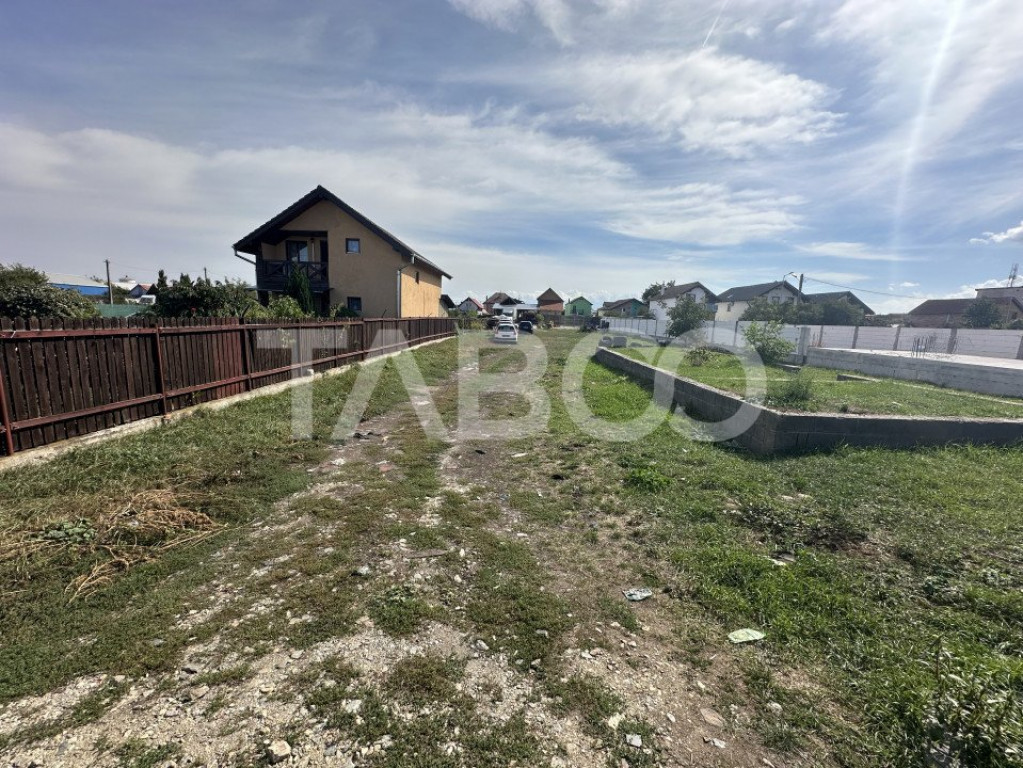 Teren de vanzare 600 mp deschidere de 9,8 m zona Piata Cluj