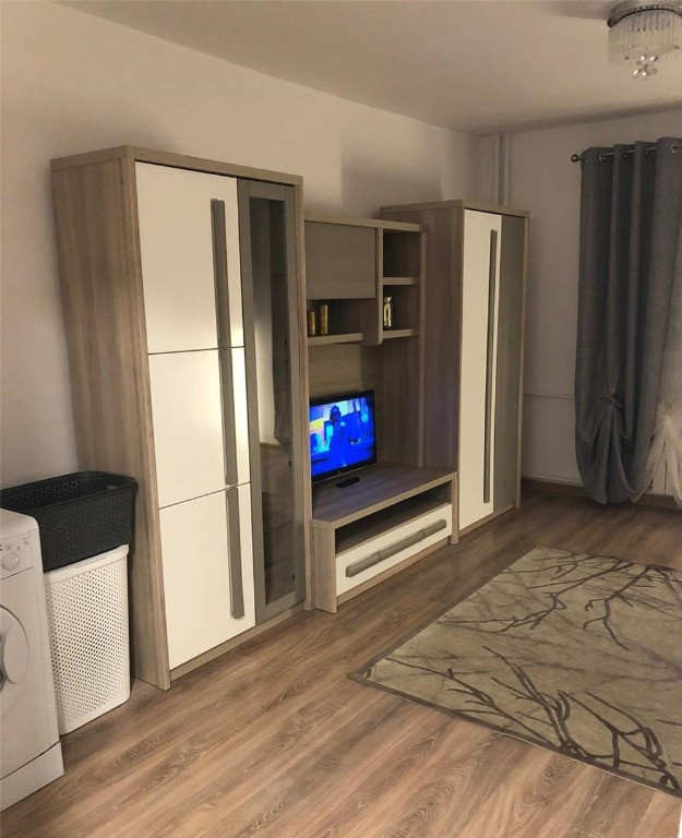 Garsoniera in zona Piata Resitei