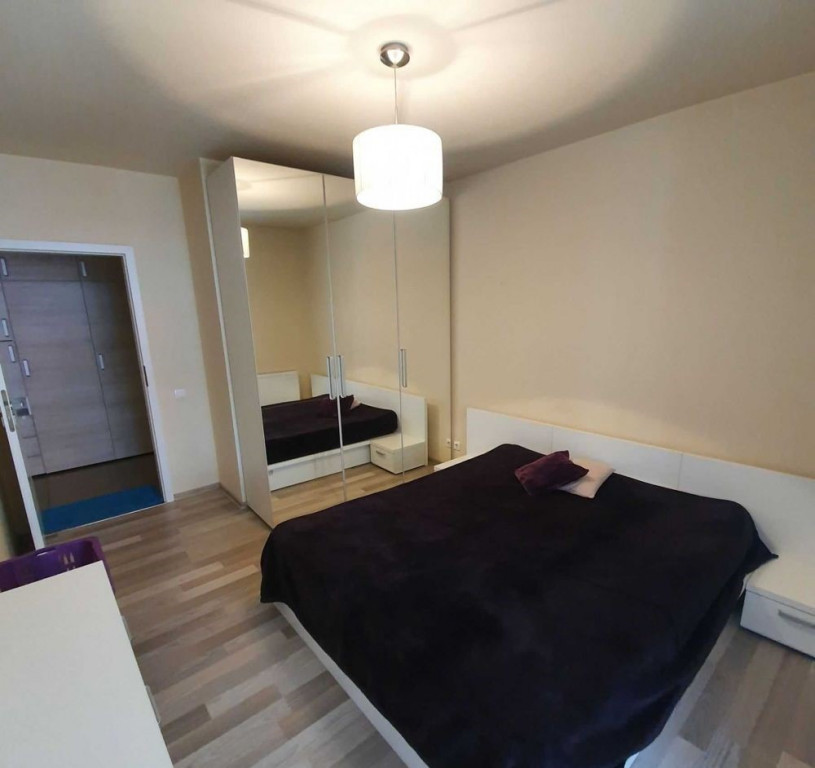 La 9 minute de Universitate, inchiriez garsoniera dubla