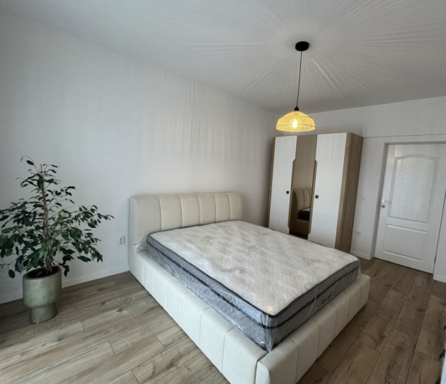 Apartament 2 camere, zona 13 septembrie