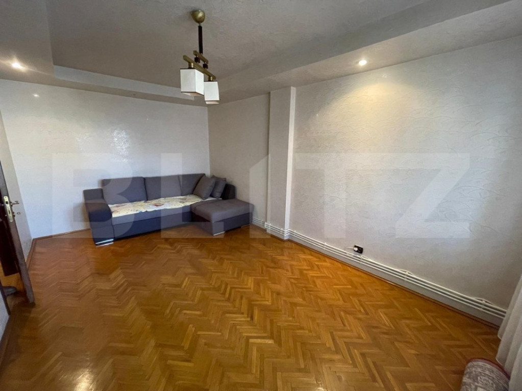 Apartament 3 camere decomandat, 72mp utili, zona Victoriei