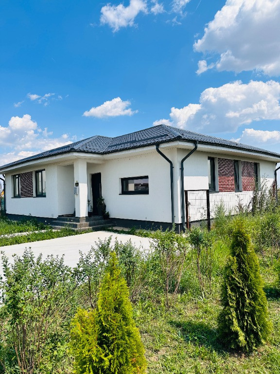 CASE INDIVIDUALE ,174.900 €, 510 MP TEREN, BALOTESTI