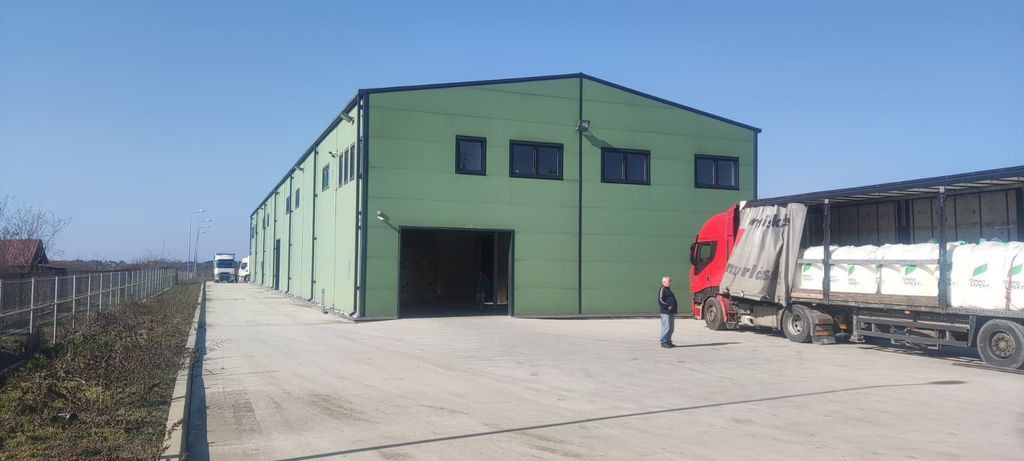 Hala zona de nord Buftea