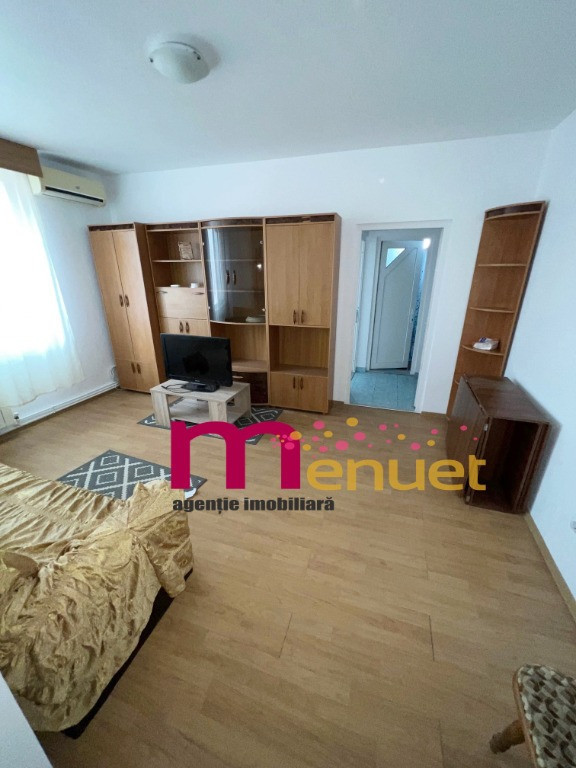 Apartament 2 camere, str.Isaccei,parter