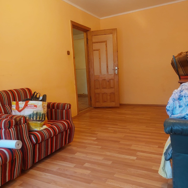 Apartament 2 camere Parter Longinescu Politie