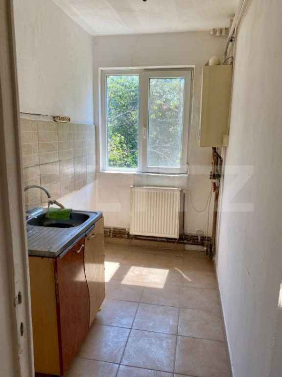 Apartament 3 camere, etaj 1, zona Micro 11