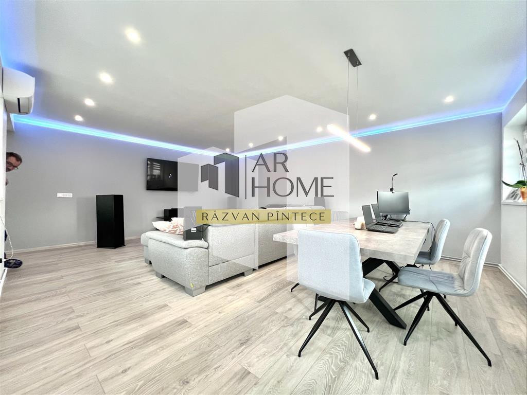 Vila moderna, S P 1E, 6 camere, Ultracentral, Ploiesti