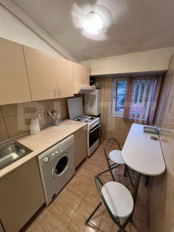 Apartament cu o camera, 28 mp, mobilat si utilat, zona Oasul