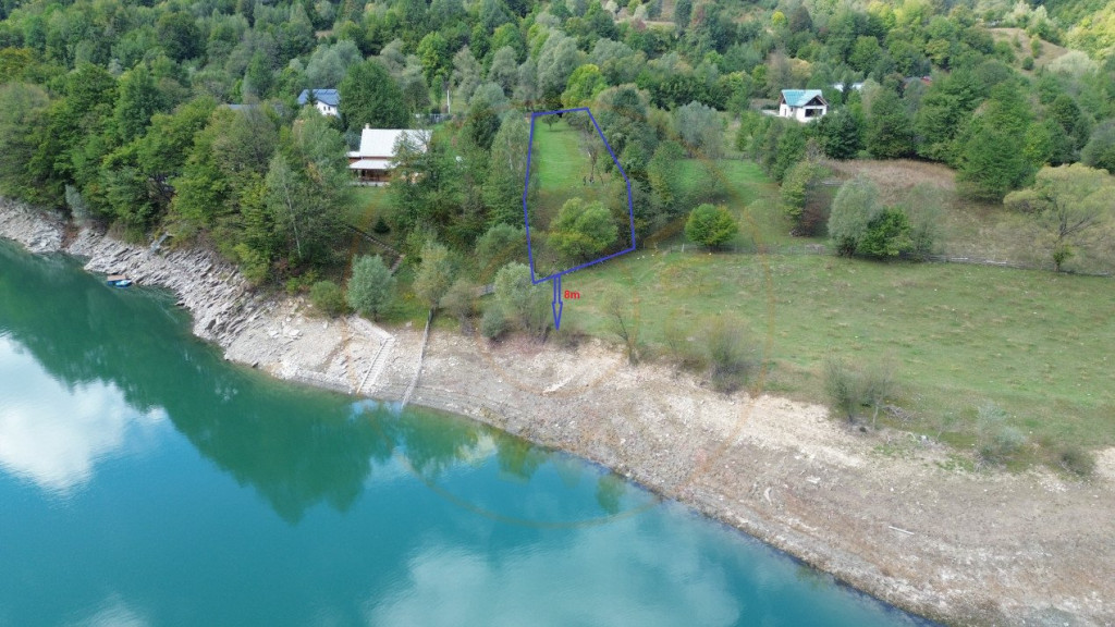 Ultima Oportunitate: Teren Exceptional – iesire la Lacul P