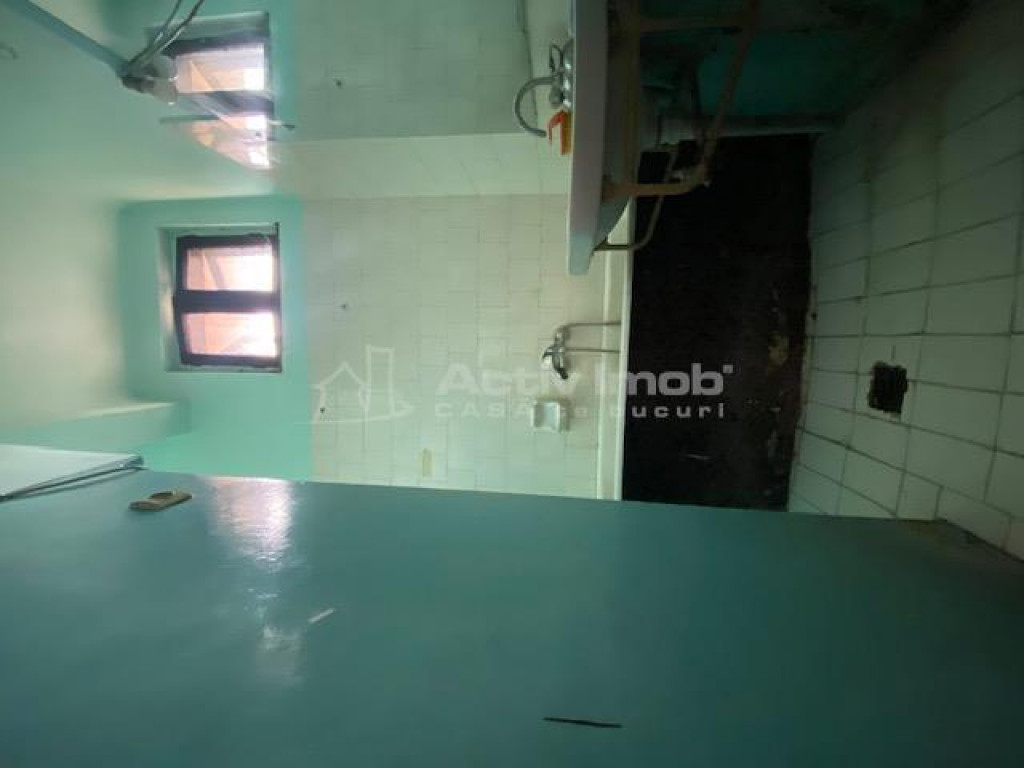 4 camere in vila-zona ultracentrala, Piata Victoriei, de ren