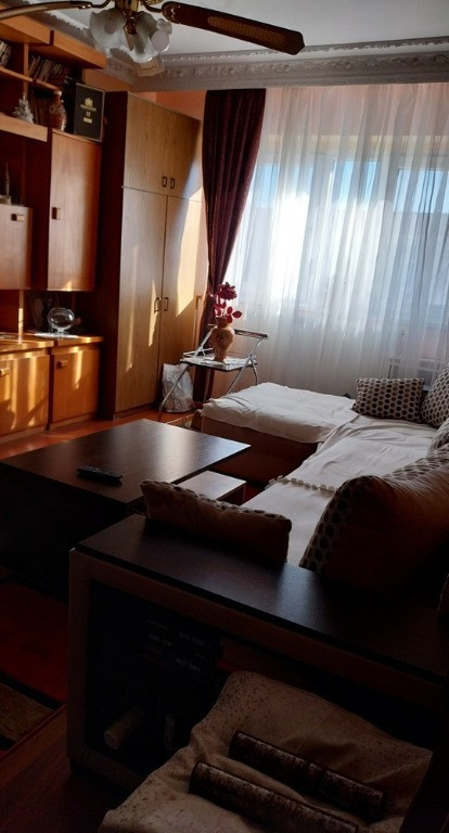 Apartament 3 camere de vanzare zona Anda, CENTRALA GAZ, mobilat