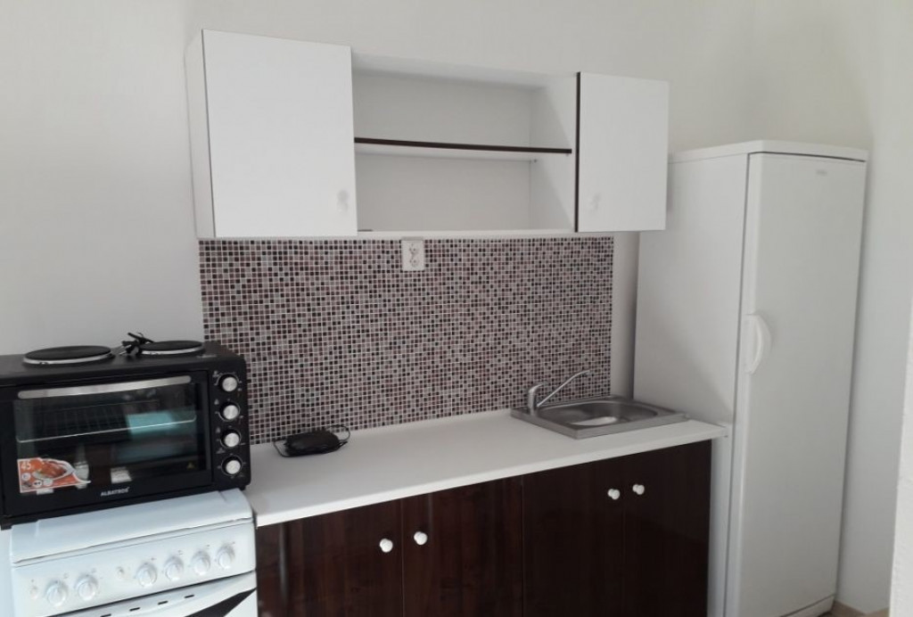 Garsoniera zona Timpuri Noi