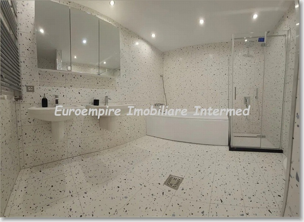 Apartament de inchiriat cu 2 camere zona Faleza Nord