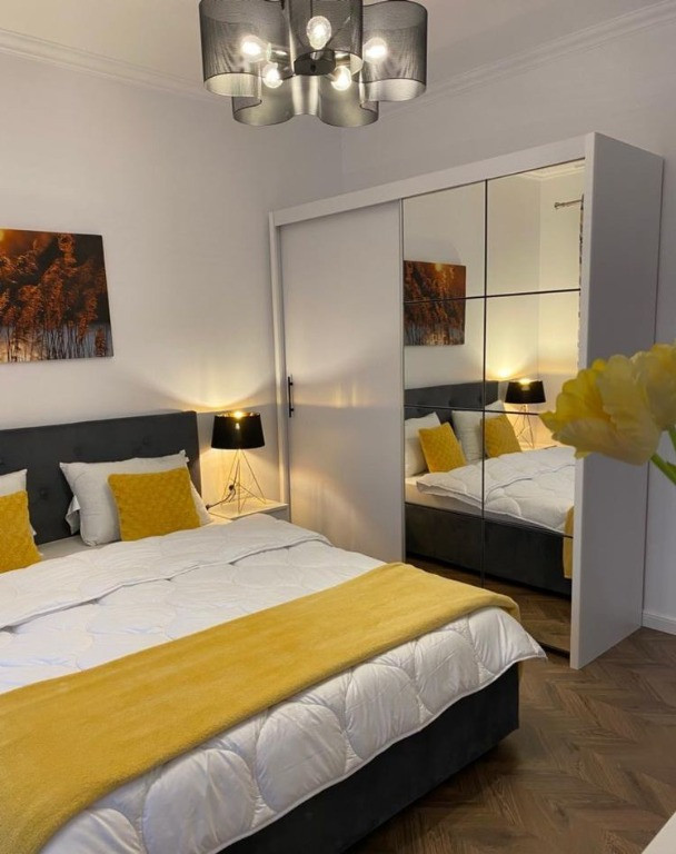 Apartament 3 camere situat in Drumul Taberei