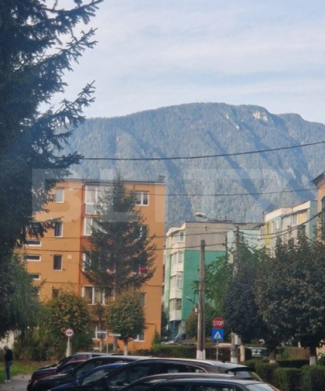 Apartament 2 camere Zarnesti decomandat 48 mp UTILI , P+2 et