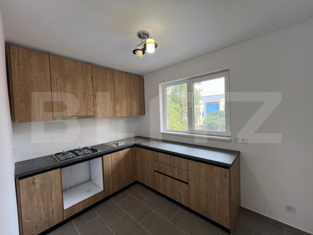 Sediu de firma și casa – Aproape de Stadionul Olimpia