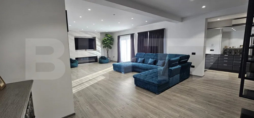 Vila de vanzare ultramoderna in Paulesti, 5 camere , zona li