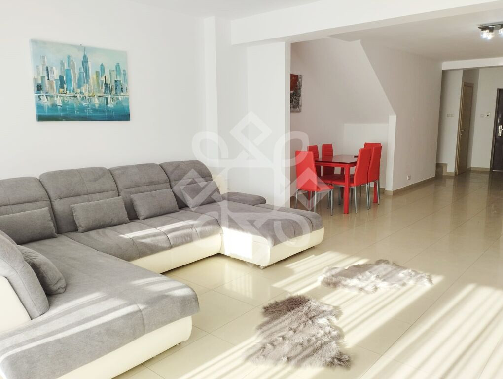 Apartament cu 4 camere in Prima Nufarul Oradea