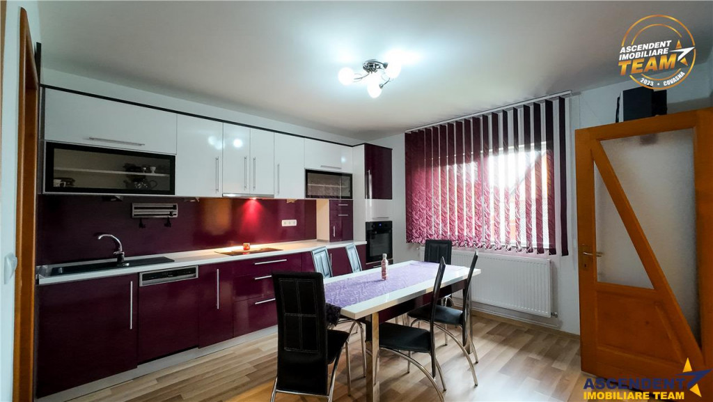 Tur Virtual! Casa cocheta, mobilata si echipata, pretios are